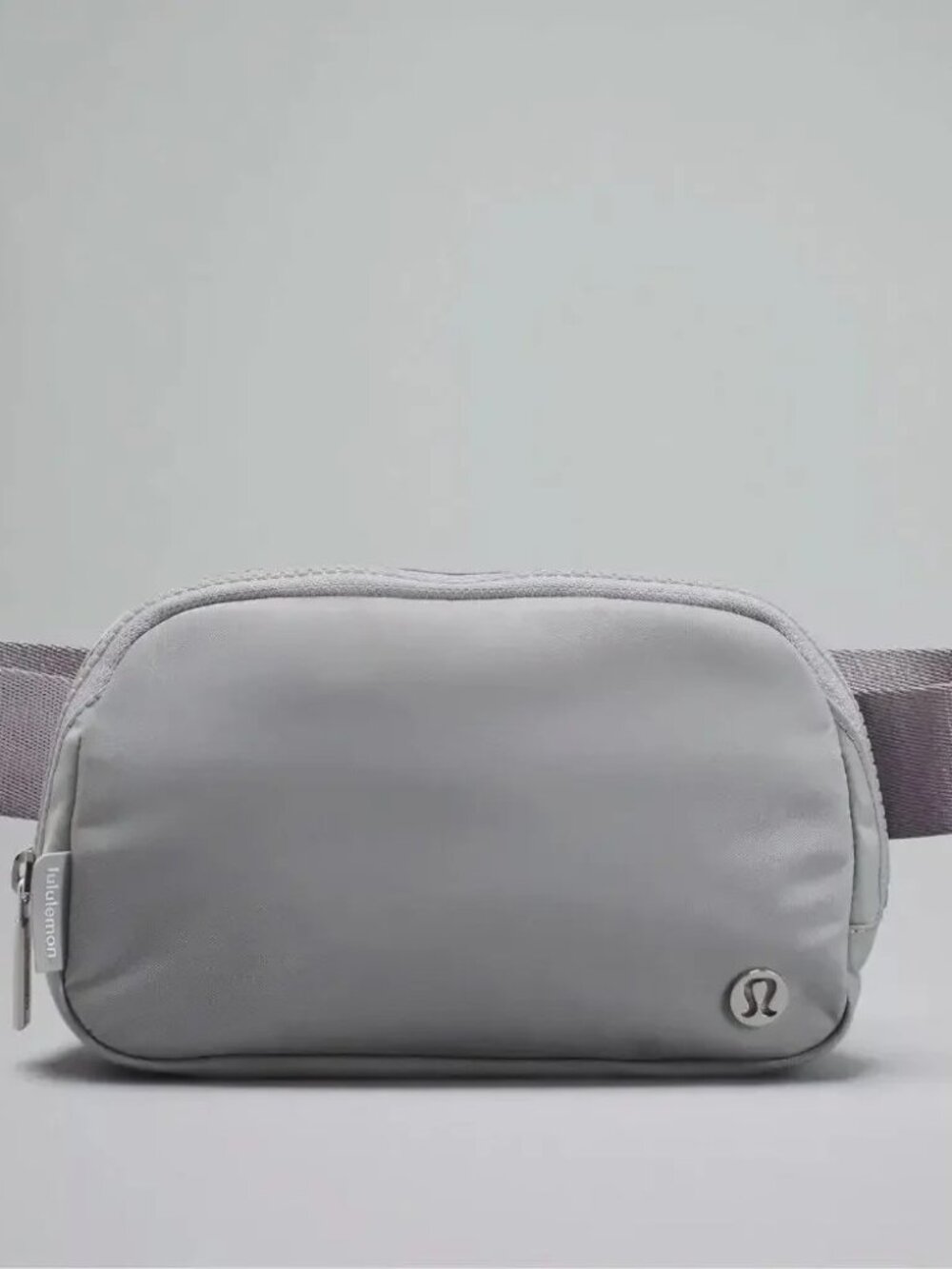 Lululemon Everywhere Crossbody Belt Bag - Grey